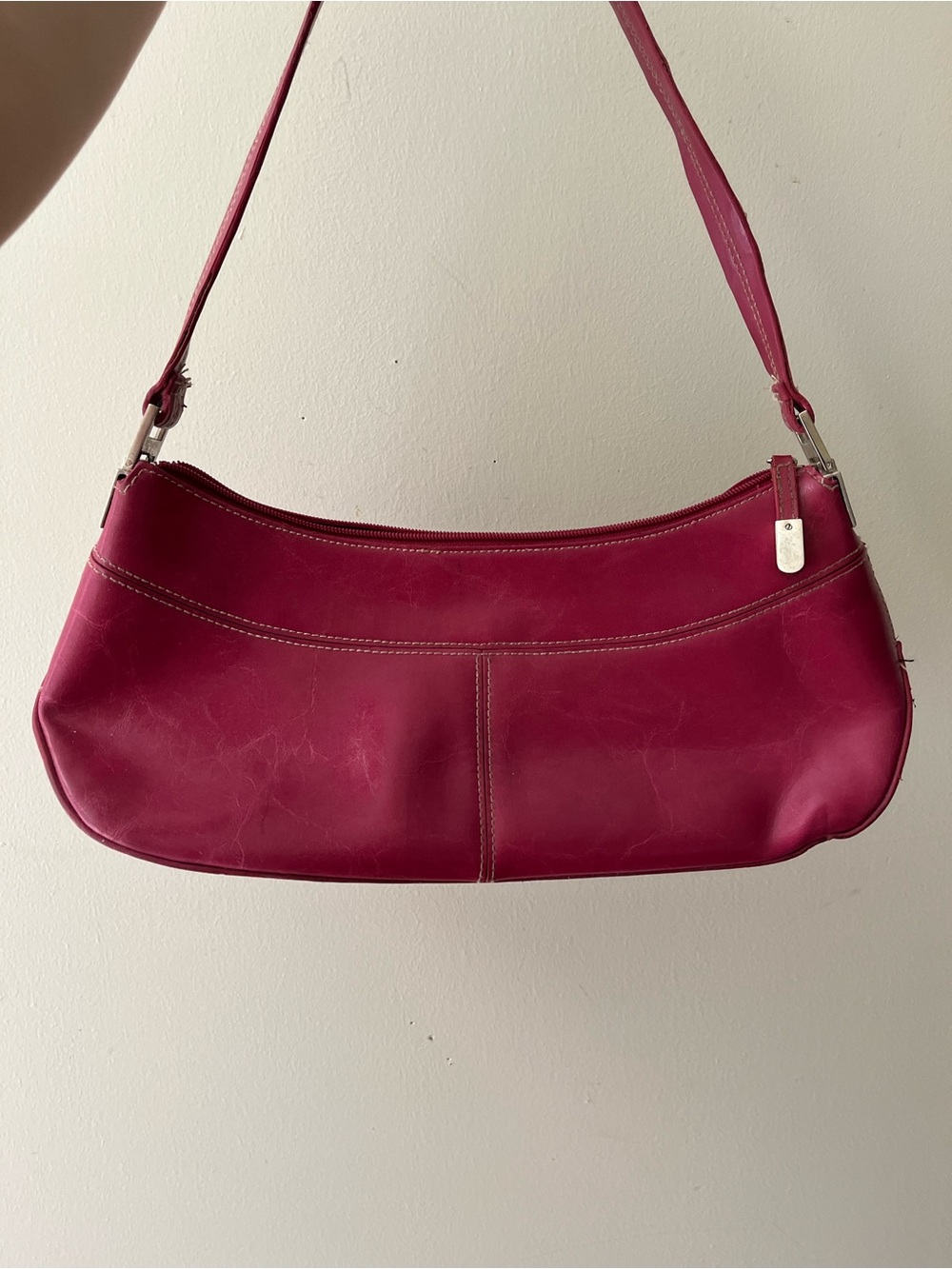 Vintage Y2K Vinyl pink shoulder bag zipper at top studs on bottom with pockets